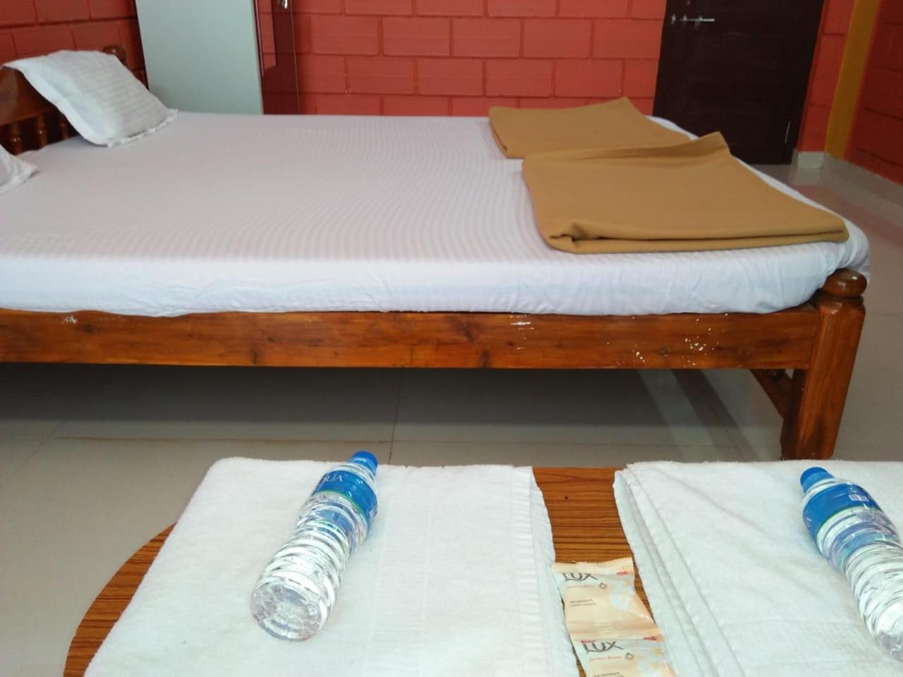 Shanthi Krishna Residency Gokarna  Eksteriør bilde